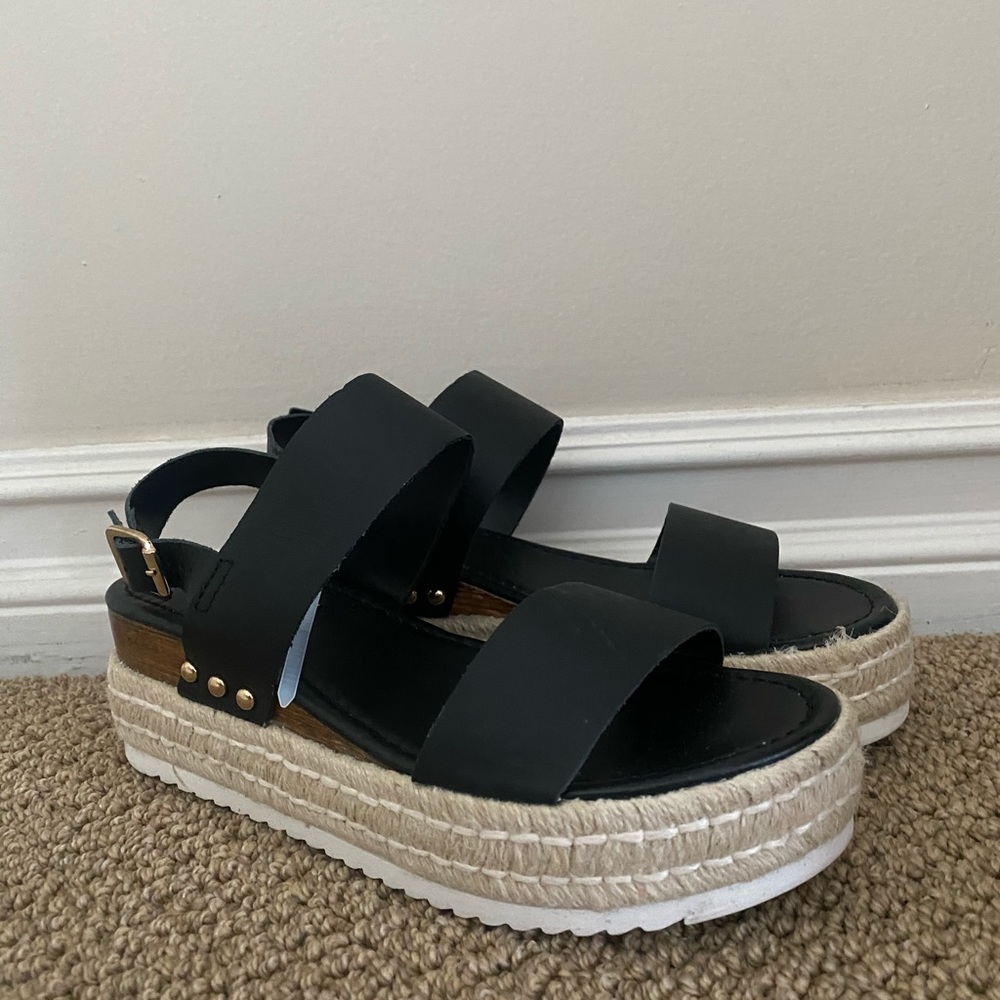 New Steve Madden Platform Sandals